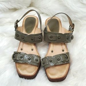 Frye Wedge Heel Sandals Green Patent Leather Ankle Strap Shoes size 7.5